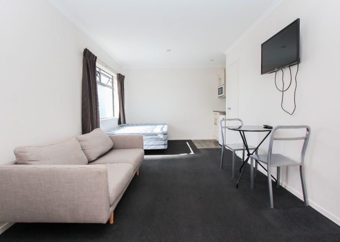  at 2/3 Liverpool Street, Hamilton Central, Hamilton