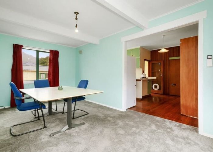  at 2 Brook Street, Waiwhetu, Lower Hutt