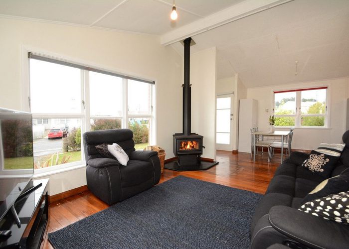  at 24 Lock Street, Saint Clair, Dunedin, Otago