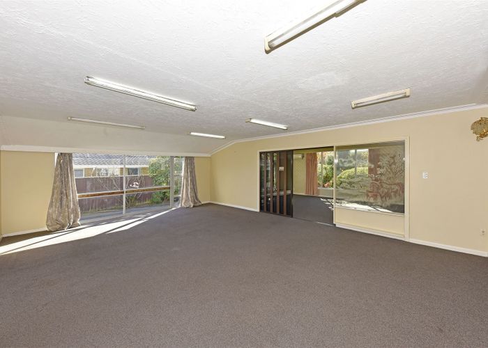  at 429 Avonhead Road, Avonhead, Christchurch