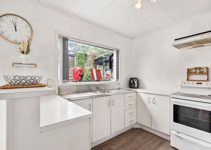  at 12 Kearney Place, Massey, Auckland