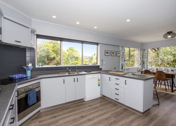  at 17 Fox Street, Ngaio, Wellington