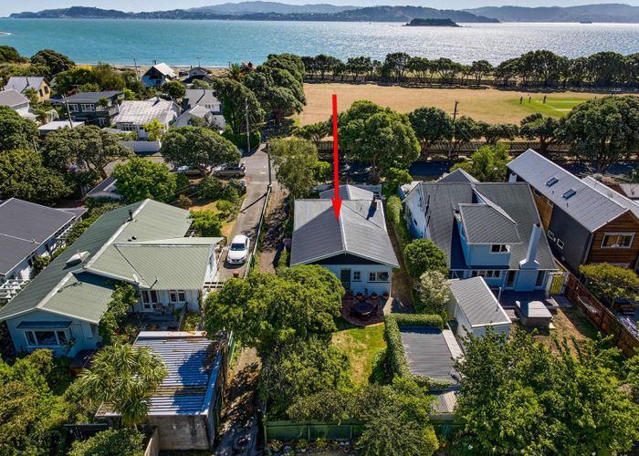  at 107 Oroua Street, Eastbourne, Lower Hutt