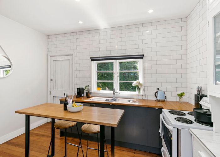  at 9/71 Garden Road, Northland, Wellington