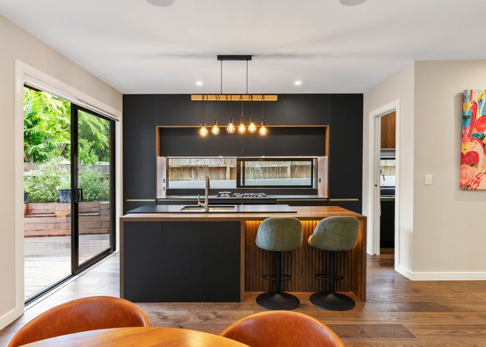  at 20C Beach Road, Castor Bay, North Shore City, Auckland