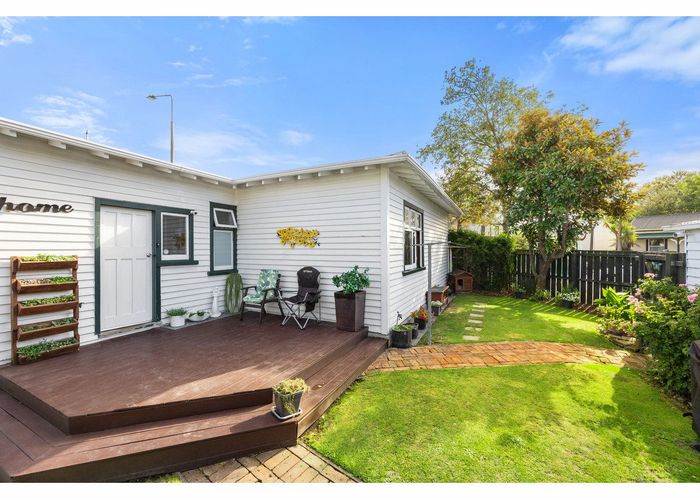  at 2 Devon Street, Sydenham, Christchurch