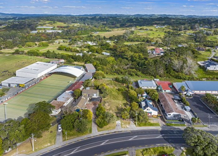  at 302-304 Don Buck Road, Massey, Waitakere City, Auckland