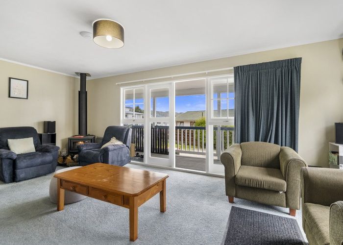  at 27 Antrim Crescent, Wainuiomata, Lower Hutt