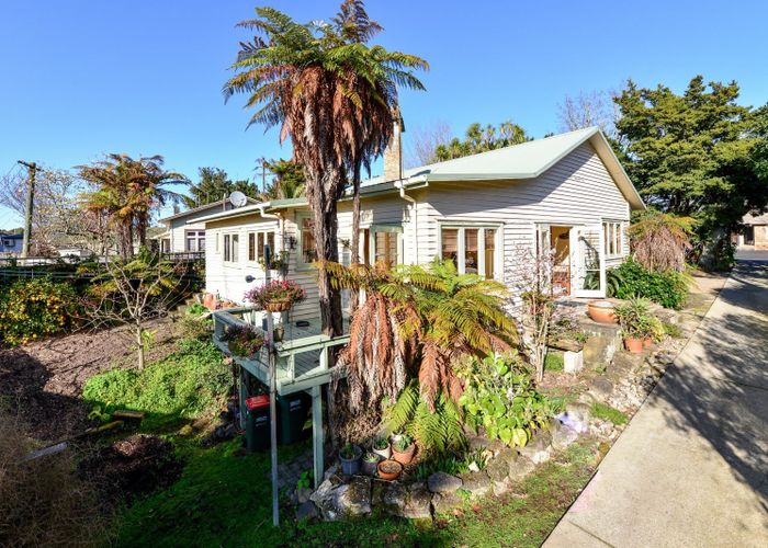  at 15 Fow Street, Hamilton Central, Hamilton