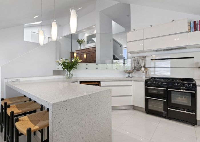  at 102A Esplanade, Sumner, Christchurch City, Canterbury