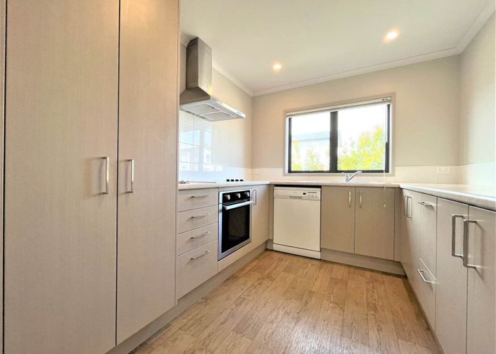  at 16 Ipukarea Street, Weymouth, Manukau City, Auckland