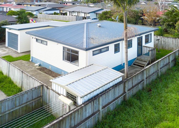  at 32D Gifford Road, Papatoetoe, Auckland