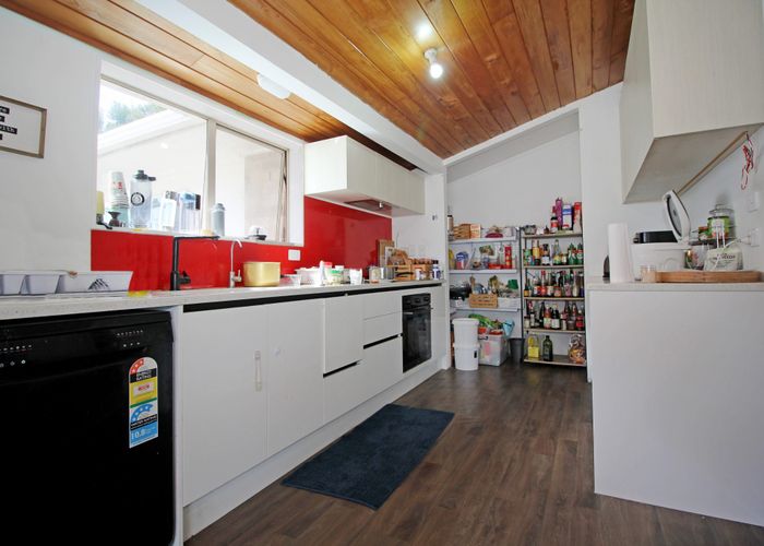  at B /4194 Great North Rd, Glendene, Waitakere City, Auckland