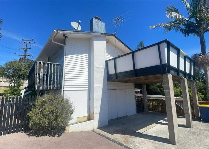  at 27 Sunhill Road, Sunnyvale, Auckland