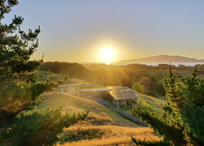 For sale 187 Peka Peka Road, Peka Peka, Kapiti Coast, Wellington homes.co.nz