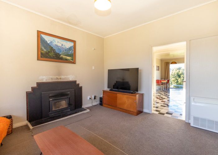  at 18 Church Street, Green Island, Dunedin