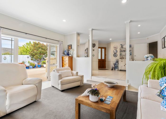  at 1/20 Solana Court, Botany Downs, Manukau City, Auckland