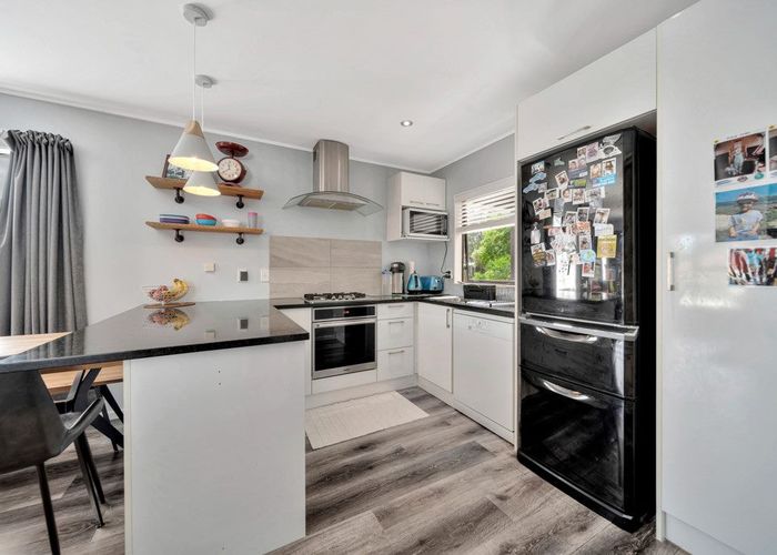  at 3/19 Oates Road, Glen Eden, Auckland