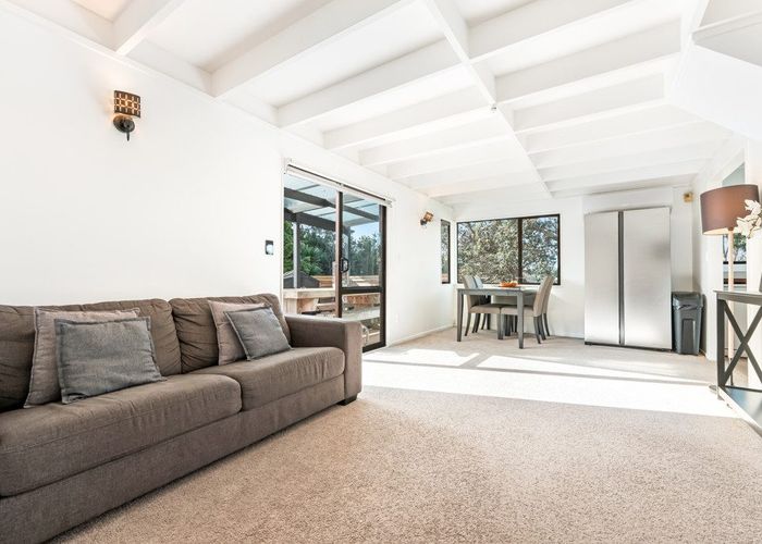  at 5/2 Blockhouse Bay Road, Avondale, Auckland City, Auckland