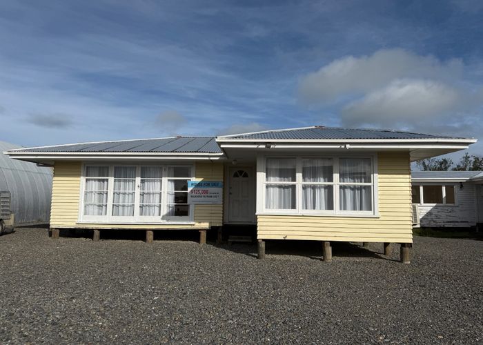  at Ngatea, Hauraki, Waikato