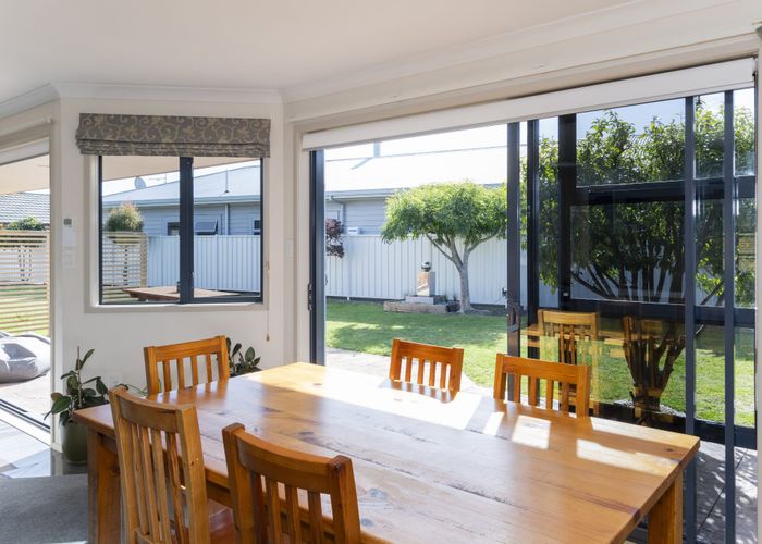 at 4 Margaret Place, Lytton West, Gisborne