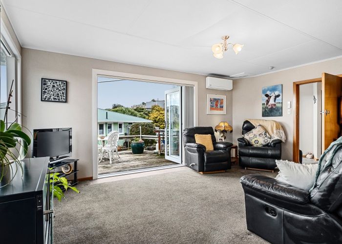  at 6 Eton Place, Spotswood, New Plymouth