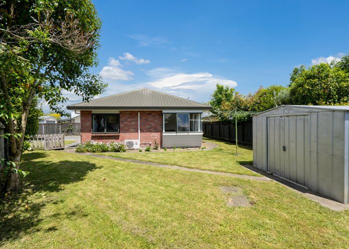 at 8 Hilliard Place, Leamington, Cambridge