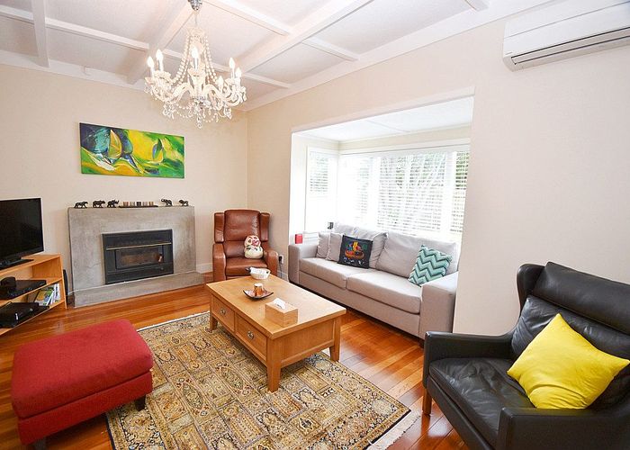  at 16 Invermay Ave, Sandringham, Auckland City, Auckland