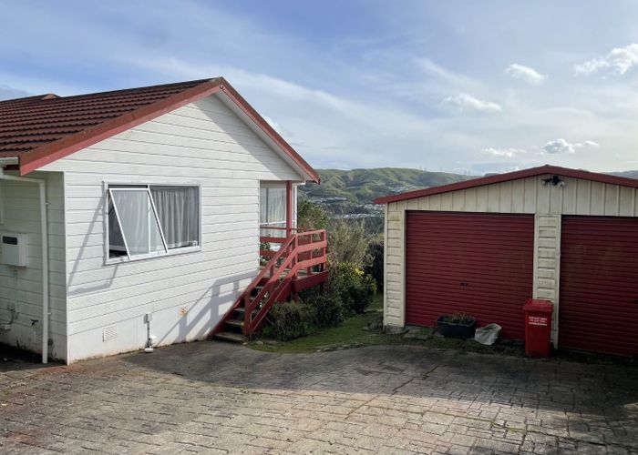  at 6 Maraval Crescent, Grenada Village, Wellington, Wellington