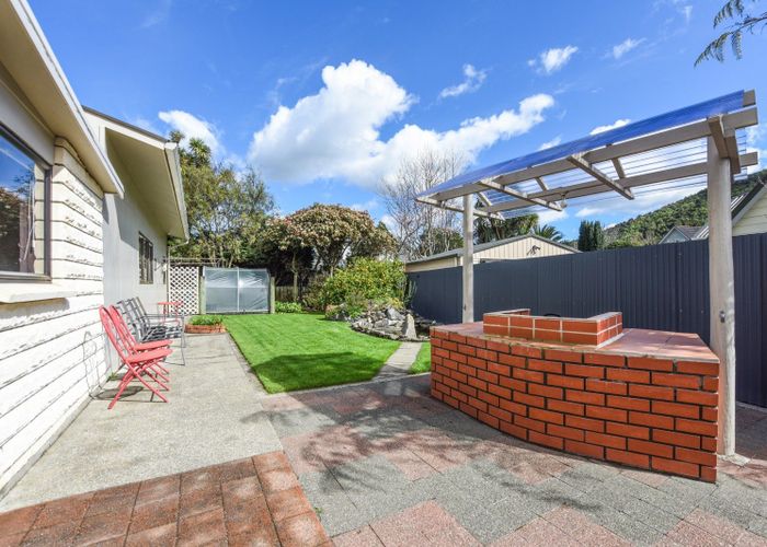  at 4 Beach Road, Waikawa, Picton