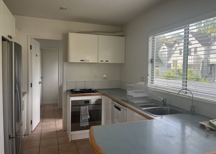  at 2/13 Clarendon Road, Saint Heliers, Auckland City, Auckland
