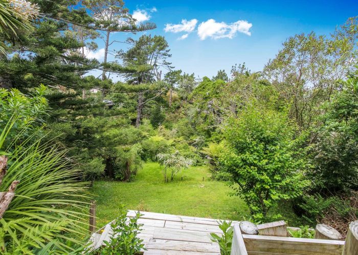  at 65 Woodlands Crescent, Browns Bay, North Shore City, Auckland
