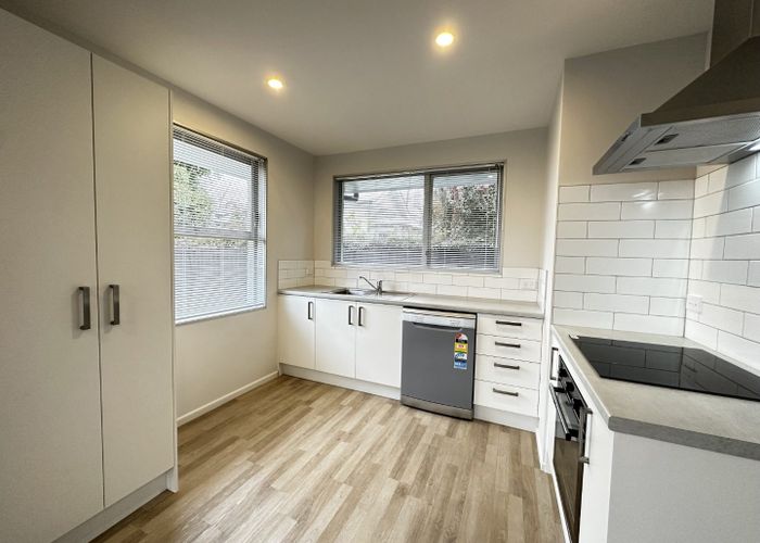  at 2/4 Grove Road, Addington, Christchurch City, Canterbury