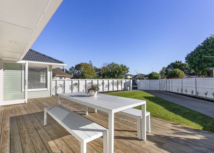  at 46B Hereford Street, Te Atatu Peninsula, Waitakere City, Auckland