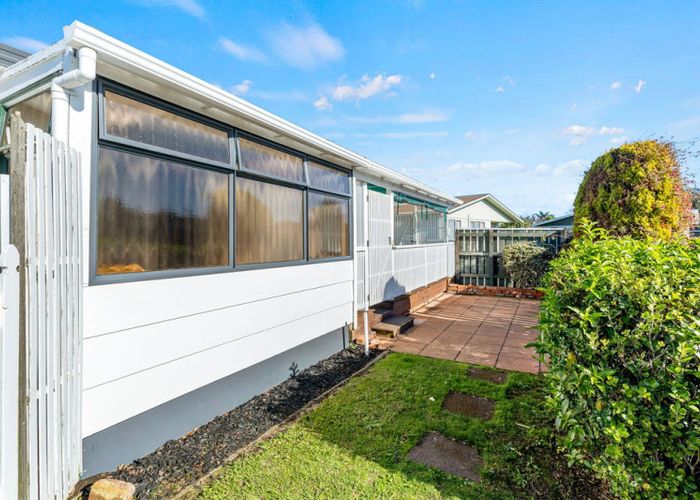  at 15A Saunders Place, Gonville, Whanganui