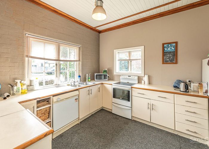  at 34 Carlton Avenue, Gonville, Whanganui, Manawatu / Whanganui