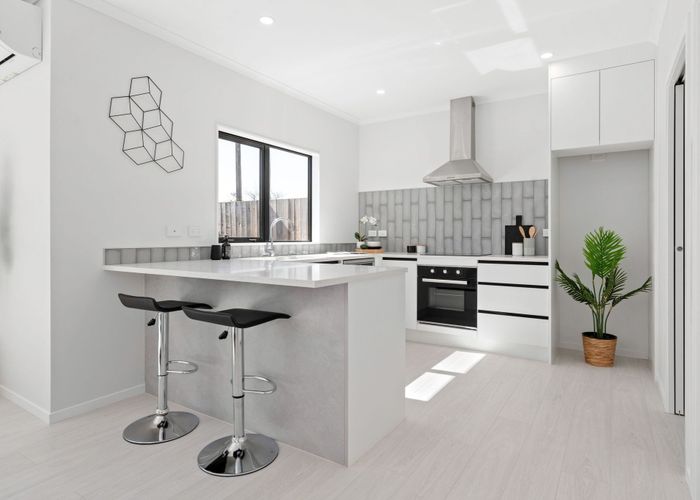  at 2/44 Shakespeare Avenue, Enderley, Hamilton, Waikato