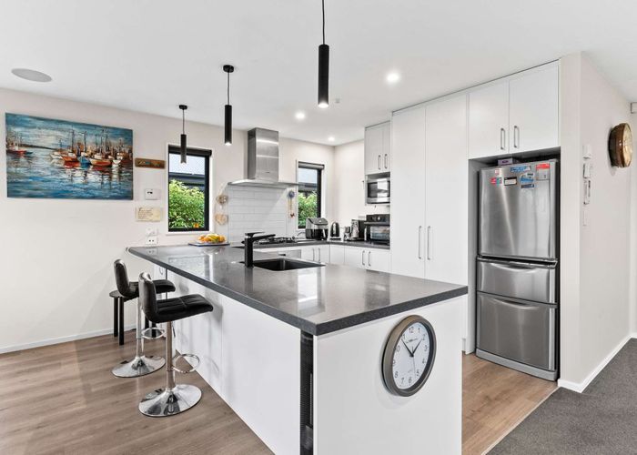  at 6 Clegg Street, Woodend, Woodend