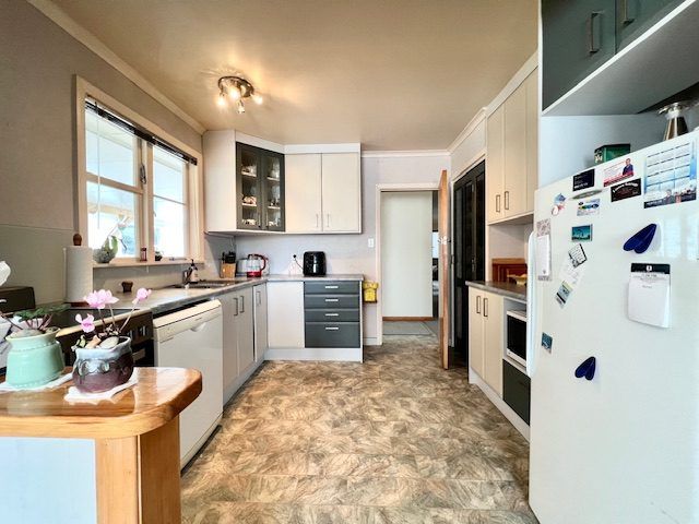  at 24 Anglesey Street, Awapuni, Palmerston North, Manawatu / Whanganui