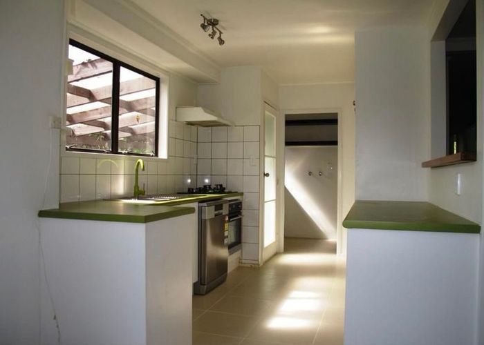 at 32 Glencourt Place, Glenfield, North Shore City, Auckland