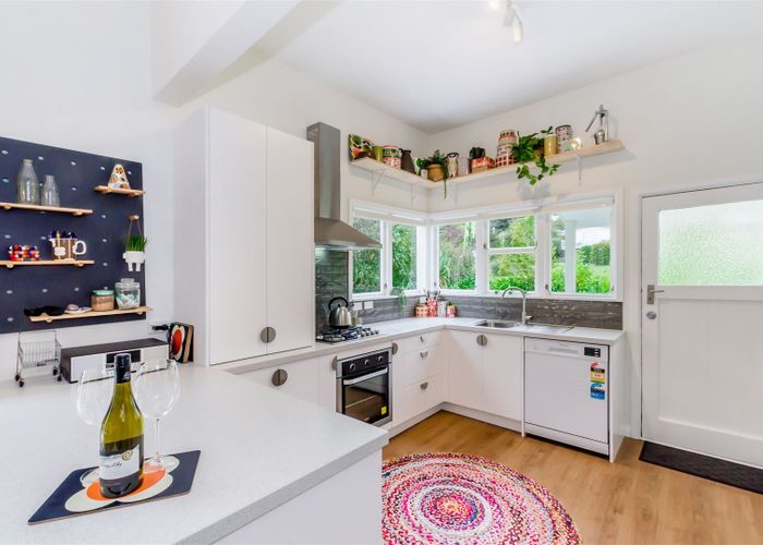  at 92 Winara Avenue, Waikanae
