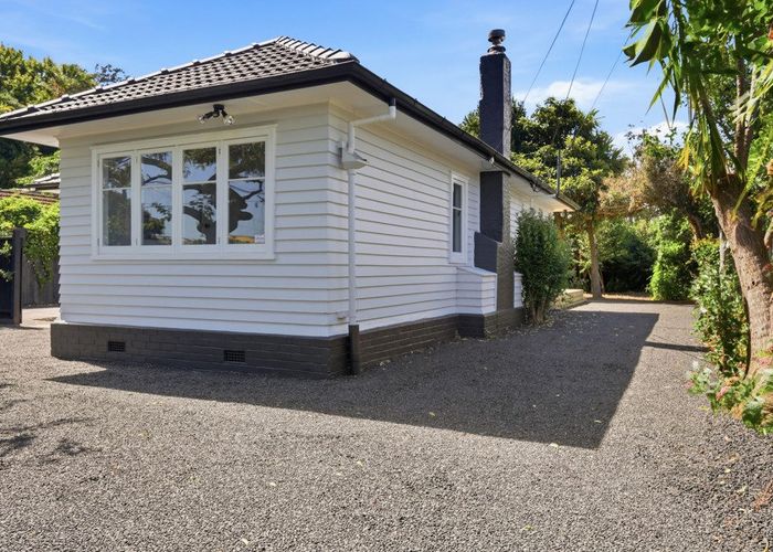  at 21 Vine Street, Mangere East, Manukau City, Auckland