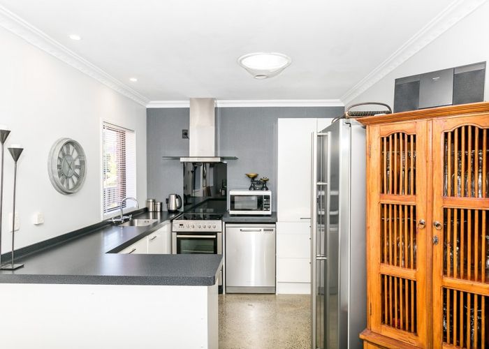  at 7 Cascade Place, Chartwell, Hamilton
