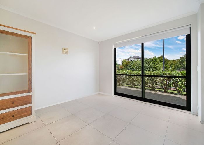  at 61 Matairangi Ave, Totara Heights, Manukau City, Auckland