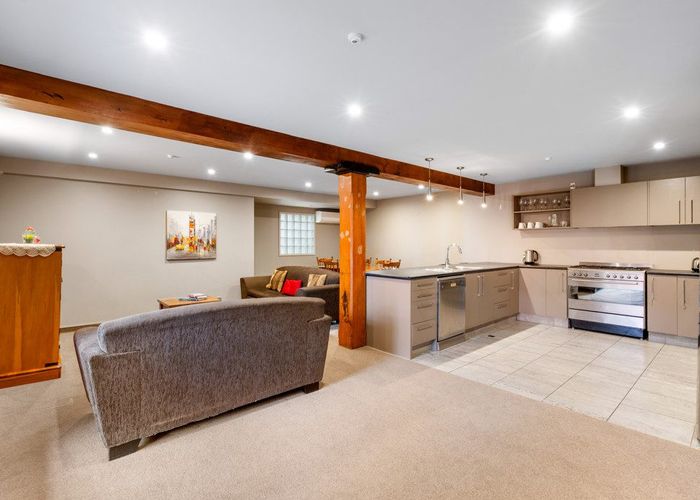  at 3/2 Manor Place, City Centre, Dunedin, Otago