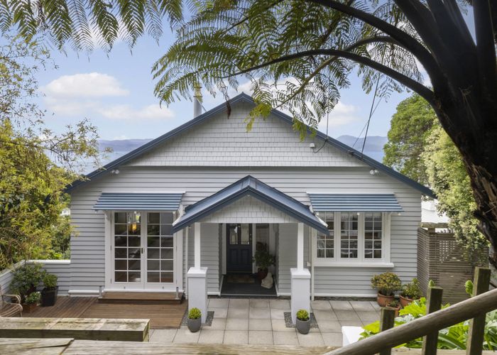  at 30 Anne Street, Wadestown, Wellington