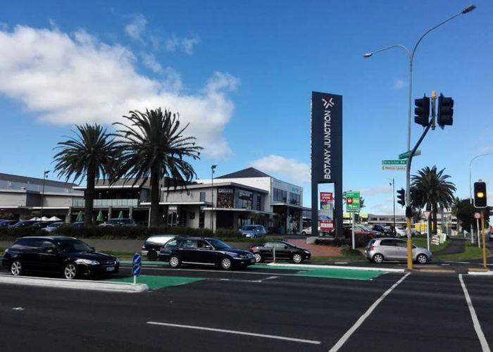  at 4 Pirihonga Road, Flat Bush, Auckland