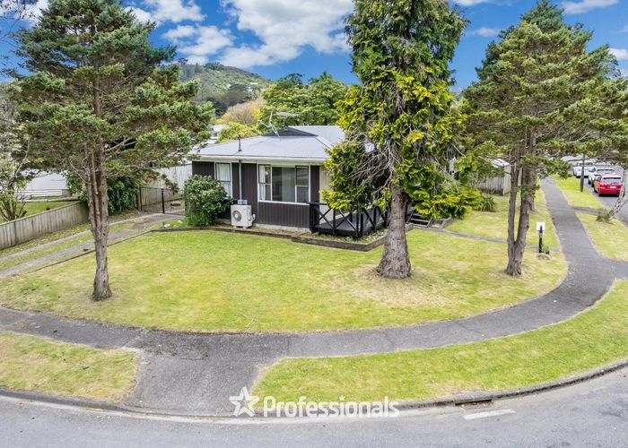  at 33 Larchmont Grove, Totara Park, Upper Hutt, Wellington
