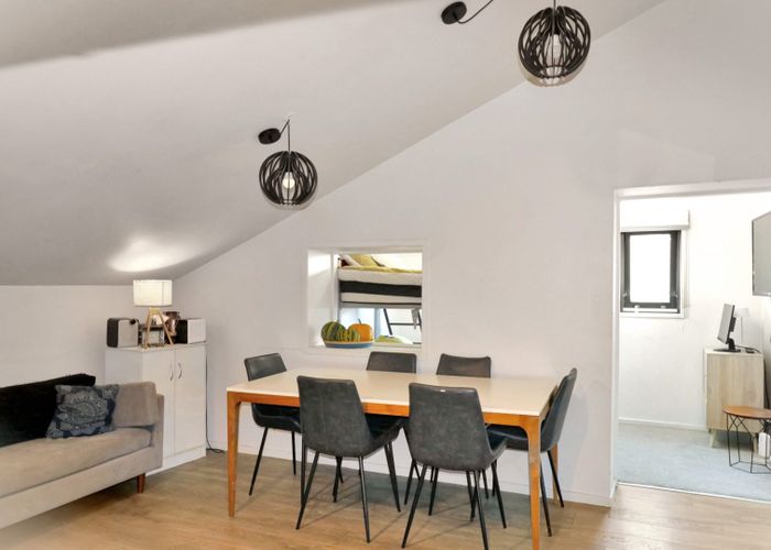  at 13/14 Alpha Street, Te Aro, Wellington