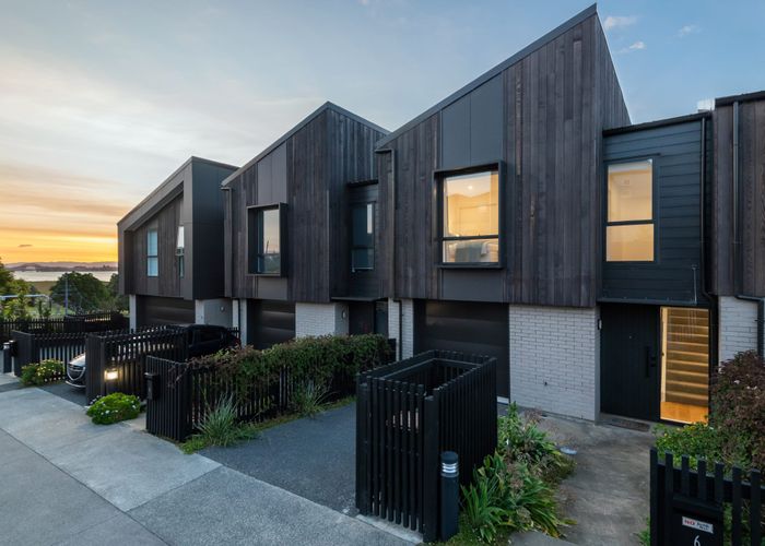  at 6 Whetiko Way, Belmont, Auckland
